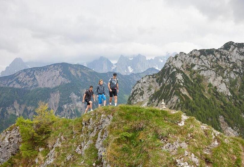 בית מלון כפרי Das Walchsee Aktivresort