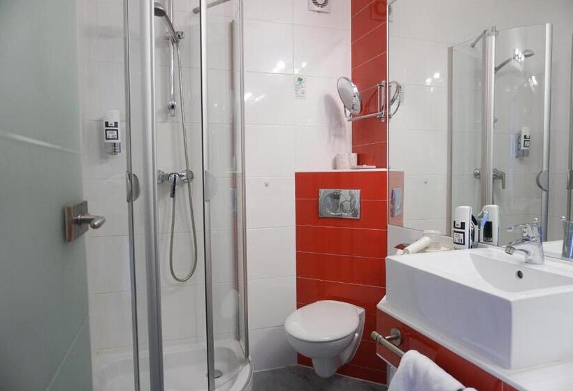 هتل Deutschmeister