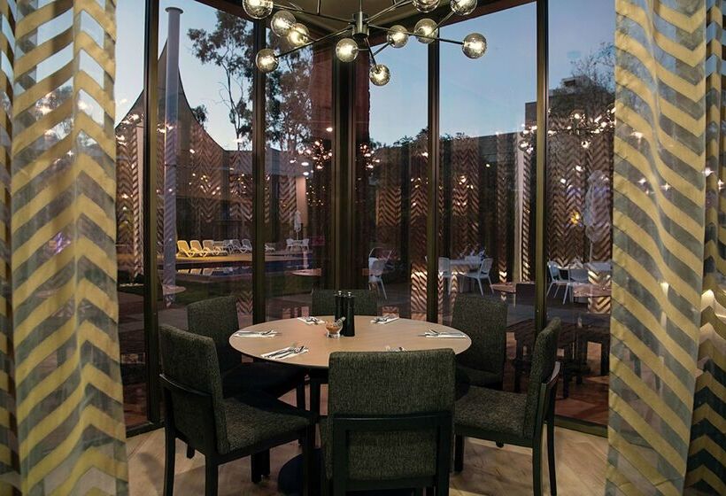 هتل Doubletree By Hilton Alice Springs