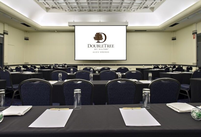 هتل Doubletree By Hilton Alice Springs