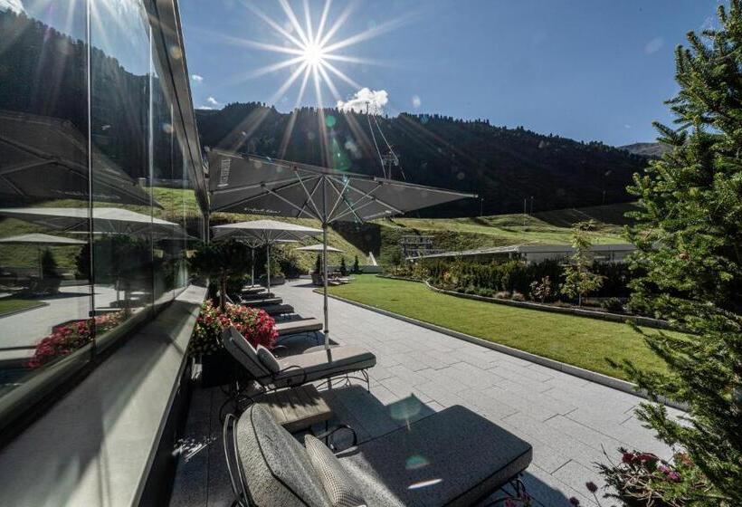 ホテル Edelweiss & Gurgl