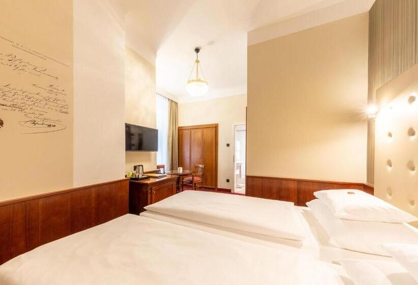 هتل Erzherzog Rainer