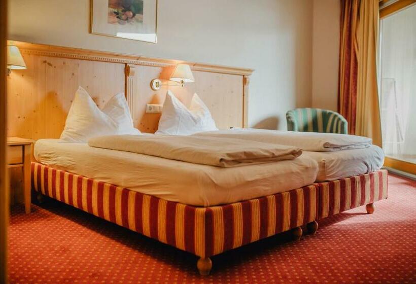 Familiengut Hotel Burgstaller