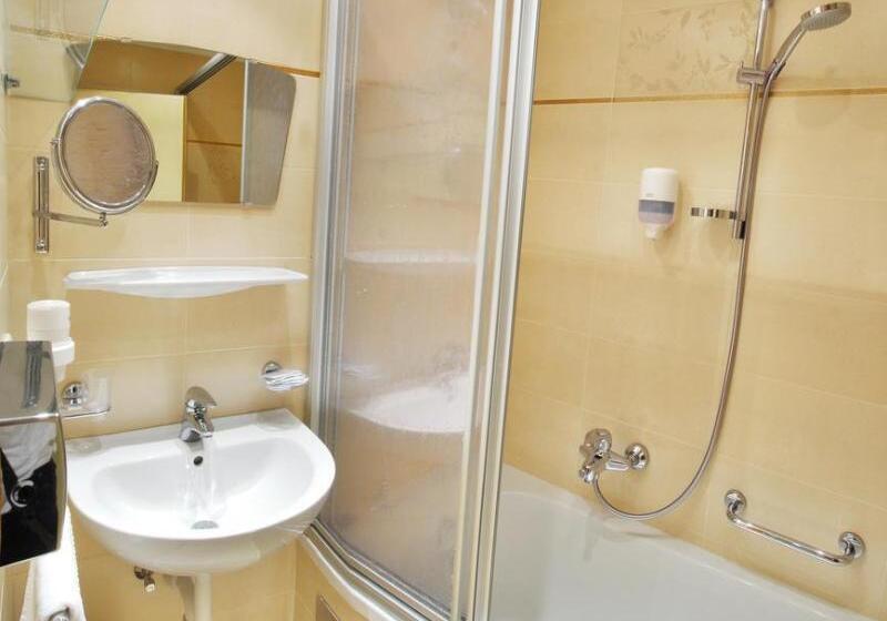 호텔 Strass   Sport & Spa