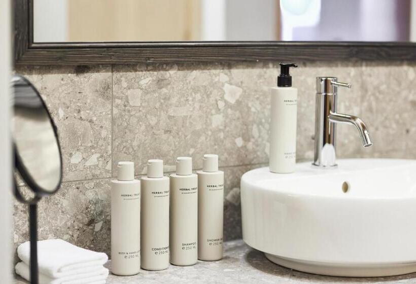 Hirschen   Fine Hotel, Restaurant & Spa