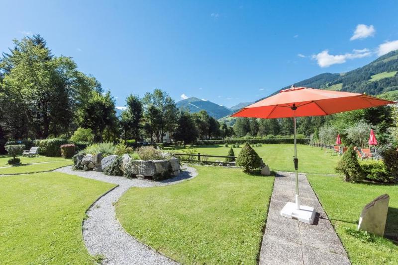 هتل Germania Gastein   Ganzjährig Inklusive Alpentherme Gastein & Sommersaison Inklusive Gasteiner Bergb