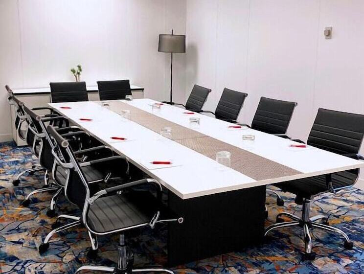 فندق Grand Chancellor Adelaide