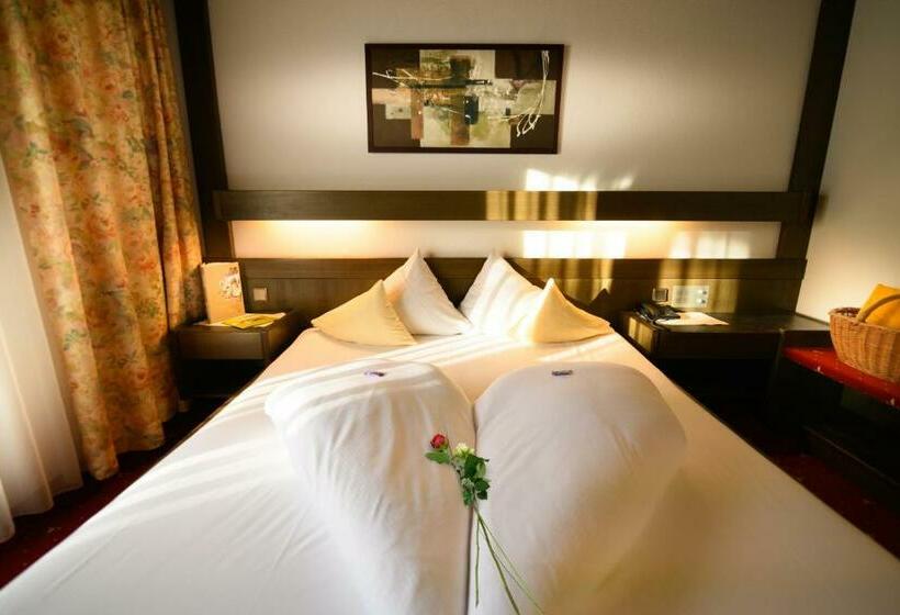 Отель Haus Stefanie Adults Only