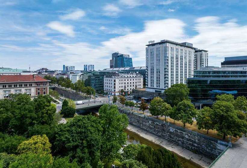 هتل Hilton Vienna Park