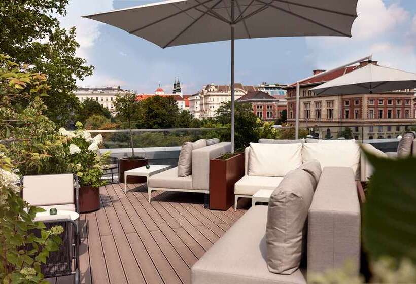 هتل Hilton Vienna Park