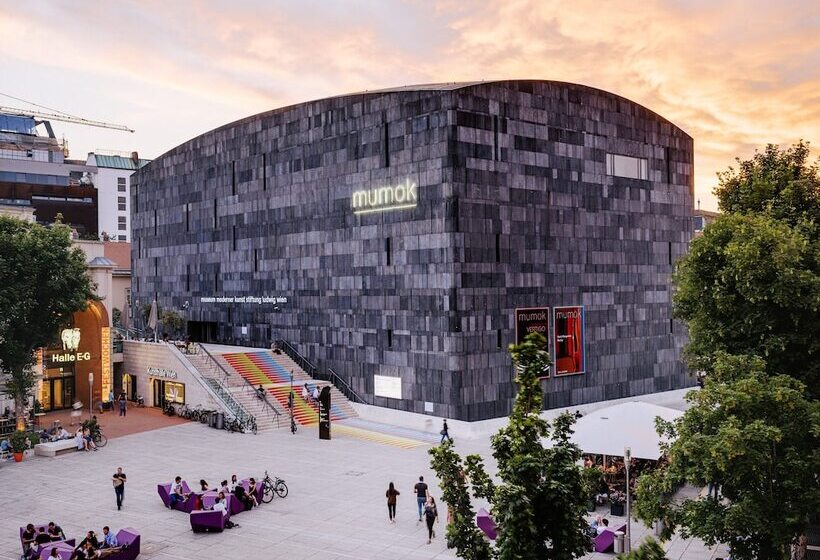 هتل Holiday Inn Vienna City, An Ihg