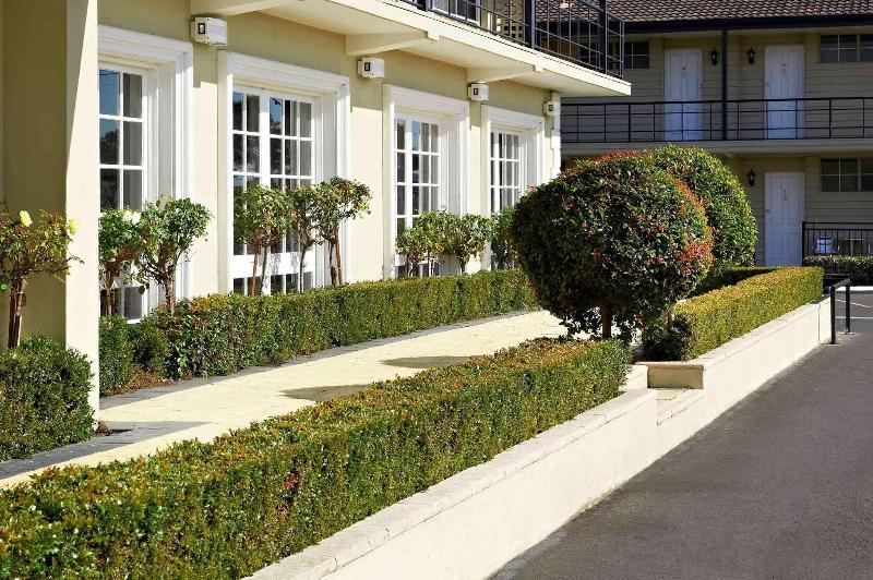 בית מלון כפרי Ibis Styles Albany