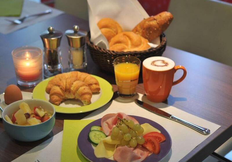 בית מלון כפרי Ibis Styles Linz