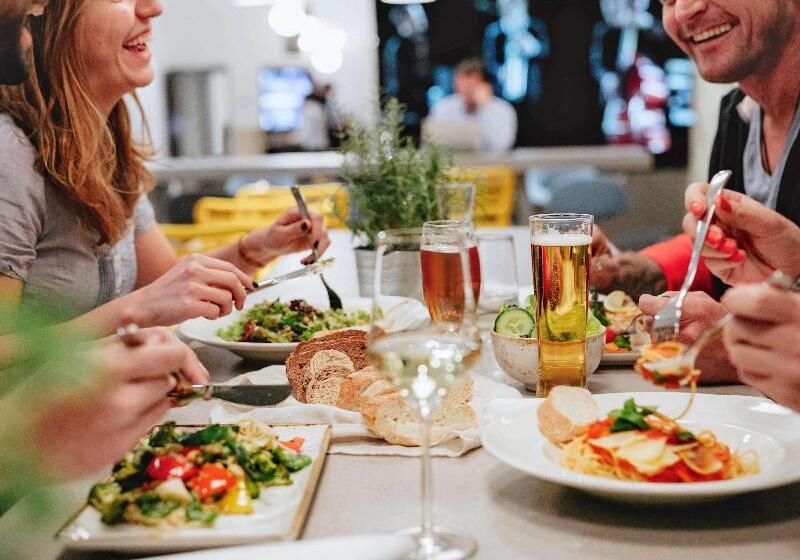 בית מלון כפרי Ibis Styles Linz