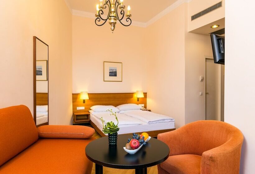 هتل Johann Strauss