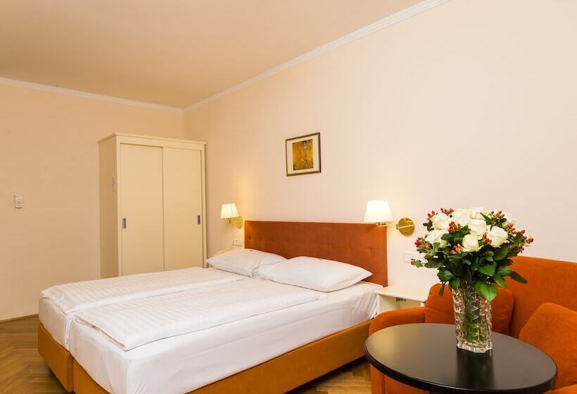 هتل Johann Strauss