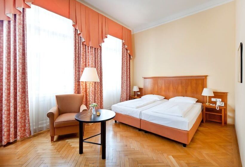 هتل Johann Strauss