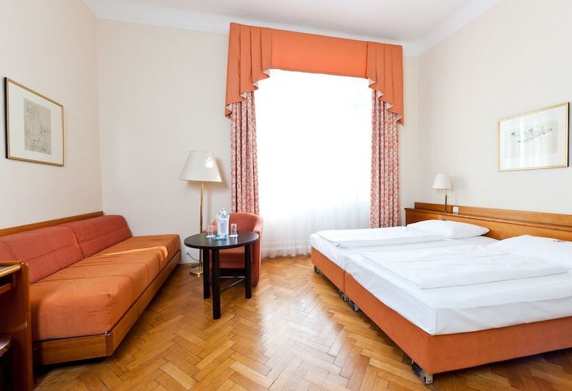 هتل Johann Strauss