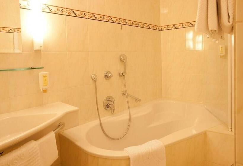 هتل Kaiserin Elisabeth