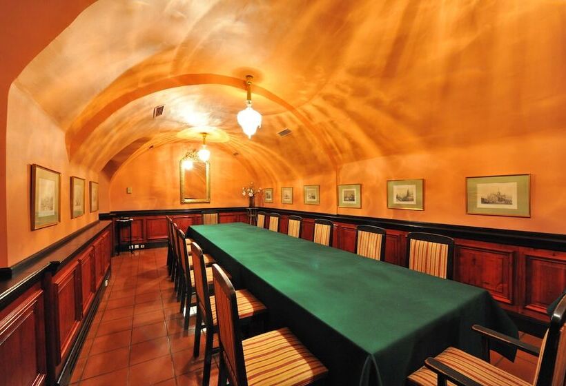 호텔 Konig Von Ungarn