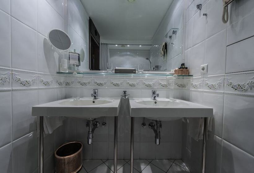 호텔 Konig Von Ungarn