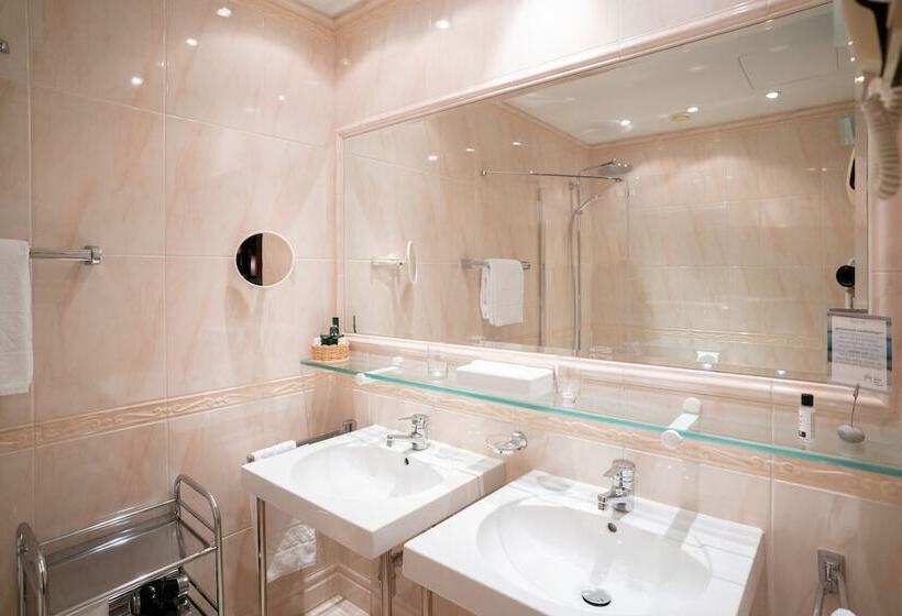 호텔 Konig Von Ungarn