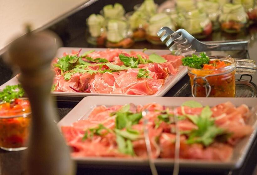 هتل Krainerhütte