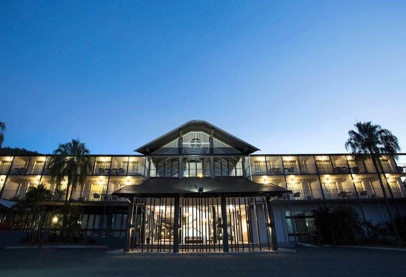 בית מלון כפרי Mantra Club Croc