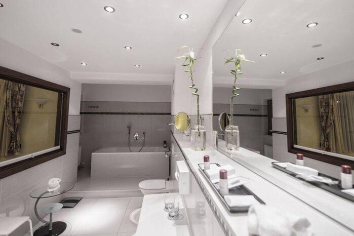 هتل Maria Theresia