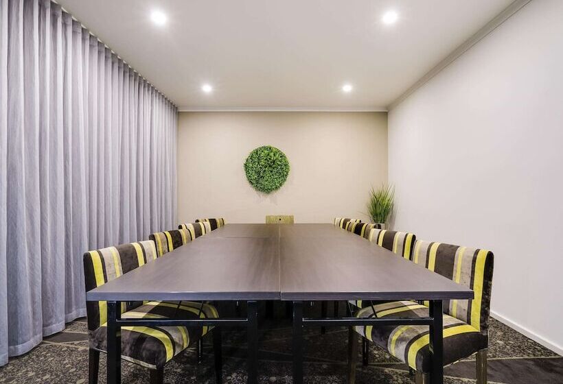 هتل Mercure Albury