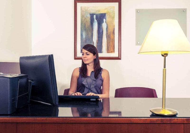 هتل Mercure Wien Westbahnhof