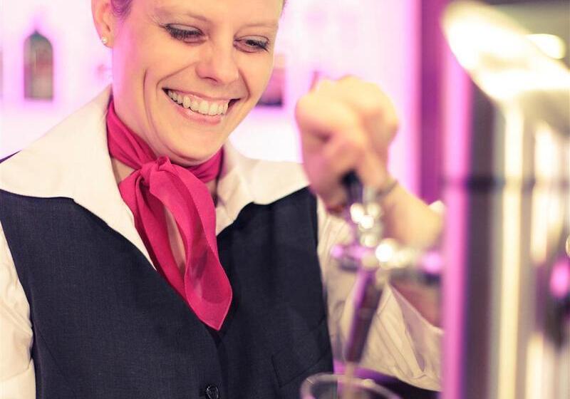 هتل Mercure Wien Westbahnhof