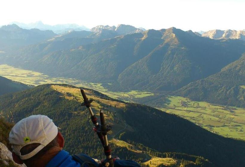 هتل Naggler Weissbriach