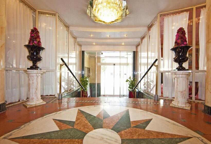 호텔 Neue Post I Self Check In