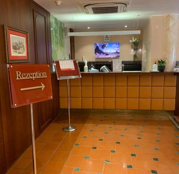 호텔 Neue Post I Self Check In