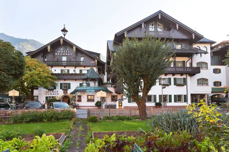 ホテル Neuhaus Zillertal Resort