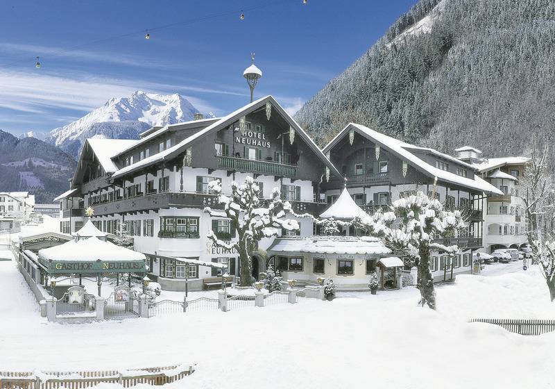 ホテル Neuhaus Zillertal Resort