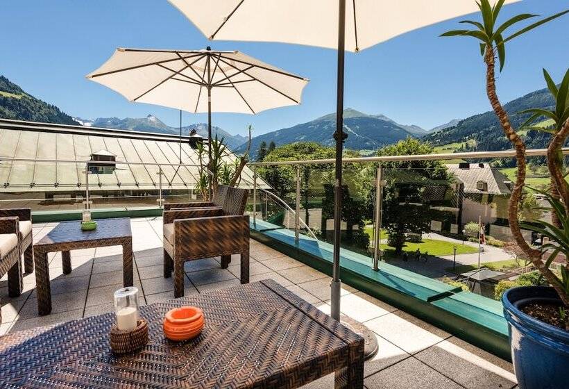 Norica   Thermenhotels Gastein Mit Dem Bademantel Direkt In Die Therme