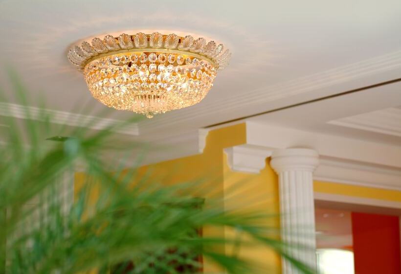 Norica   Thermenhotels Gastein Mit Dem Bademantel Direkt In Die Therme