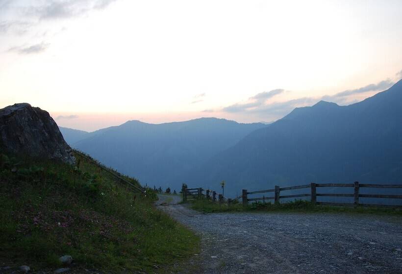 Norica   Thermenhotels Gastein Mit Dem Bademantel Direkt In Die Therme