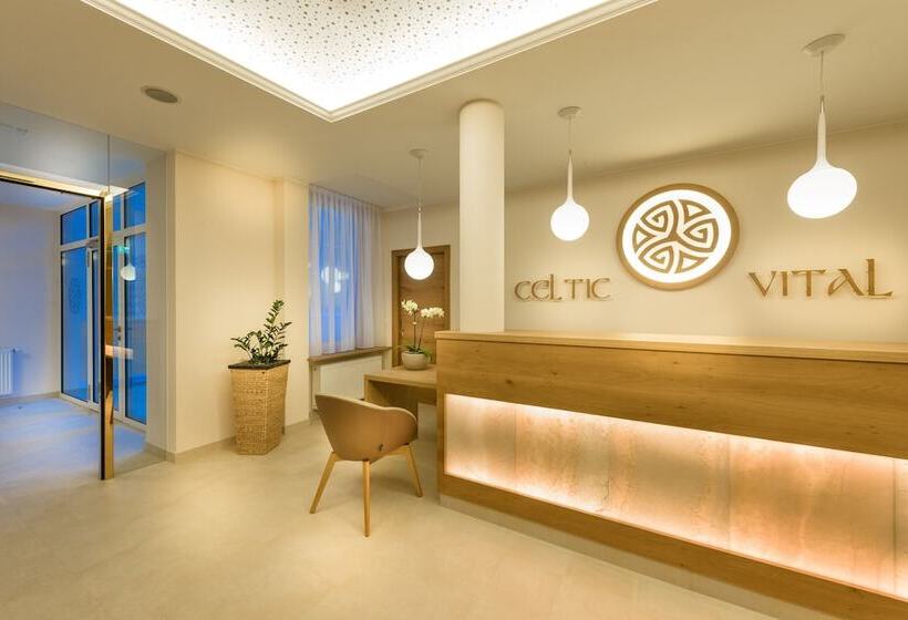 Norica   Thermenhotels Gastein Mit Dem Bademantel Direkt In Die Therme