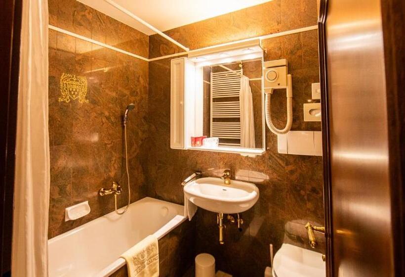 Отель Palais Porcia