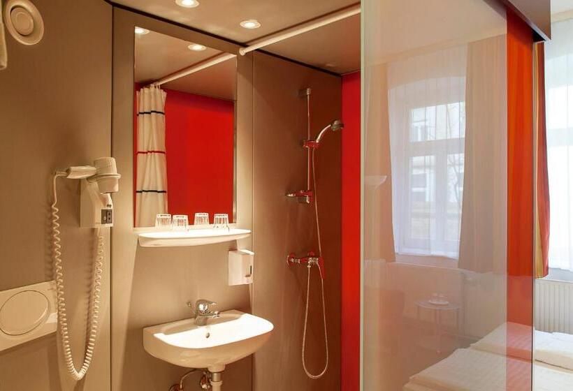 هتل Pension Stadthalle