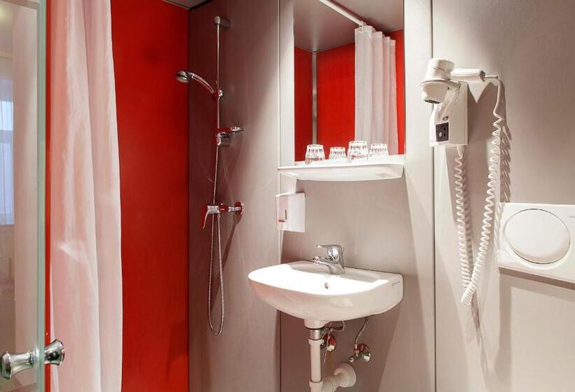 هتل Pension Stadthalle