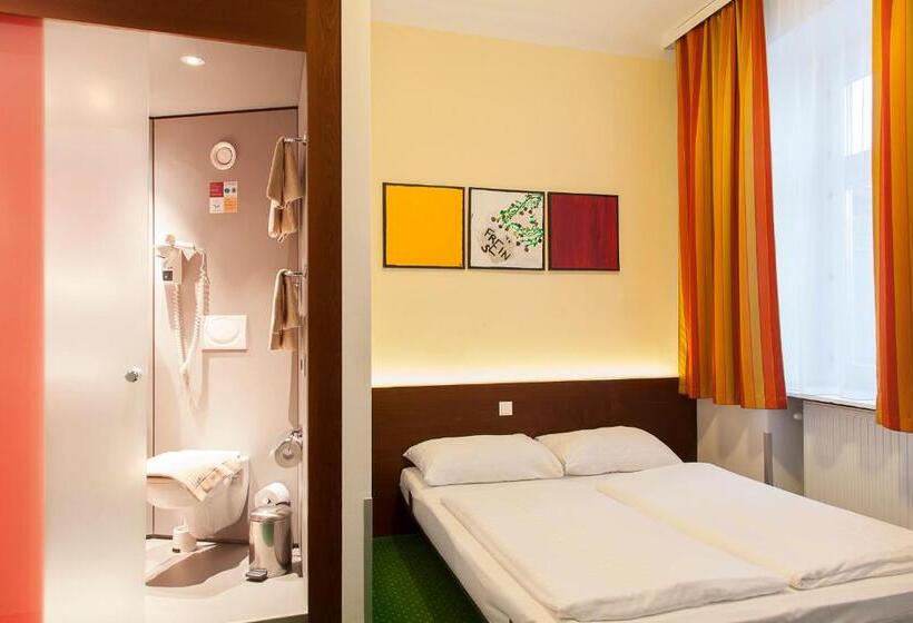 هتل Pension Stadthalle