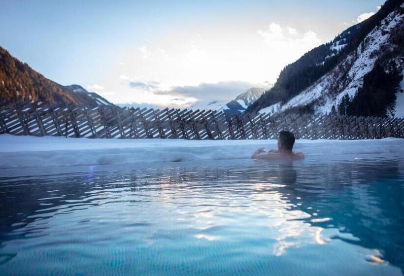 هتل Rauriserhof 4 Sterne Superior