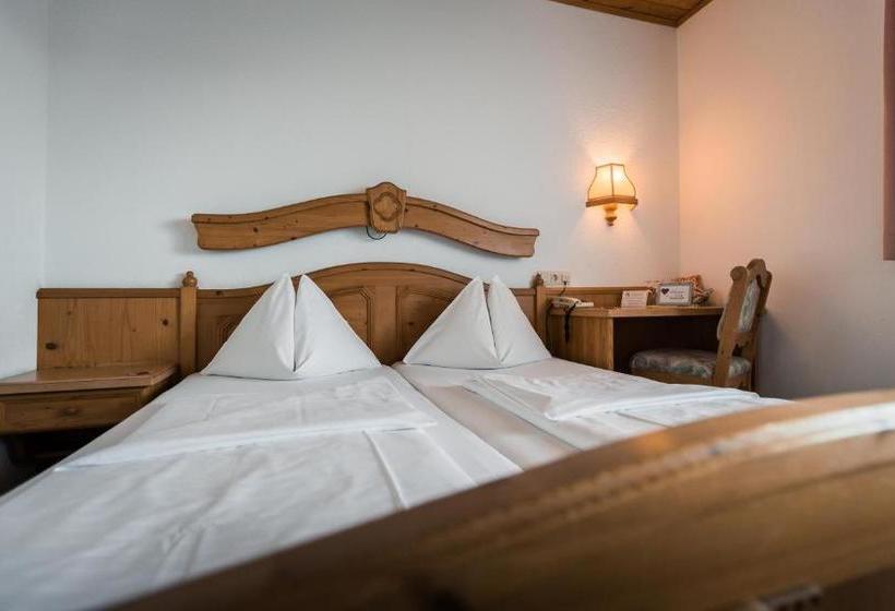 فندق Restaurant Schwartz