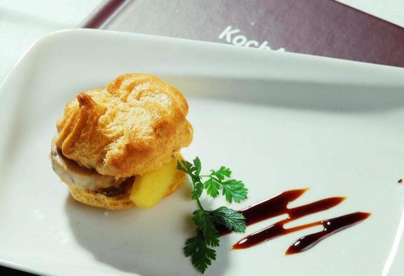 ホテル Robinson Alpenrose Zürs