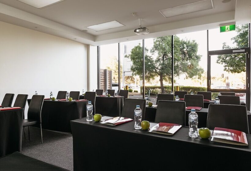 هتل Rydges South Park Adelaide