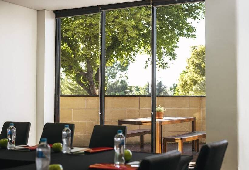 호텔 Rydges South Park Adelaide